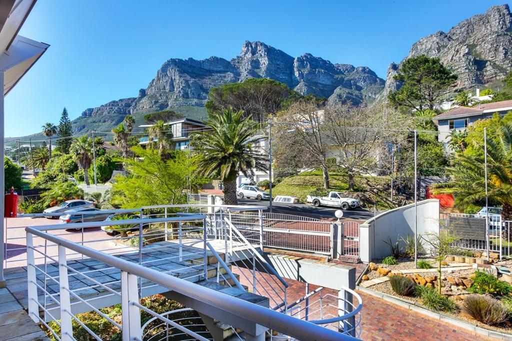 Stunning Sea View Apartment - Camps Bay Kapsztad Zewnętrze zdjęcie